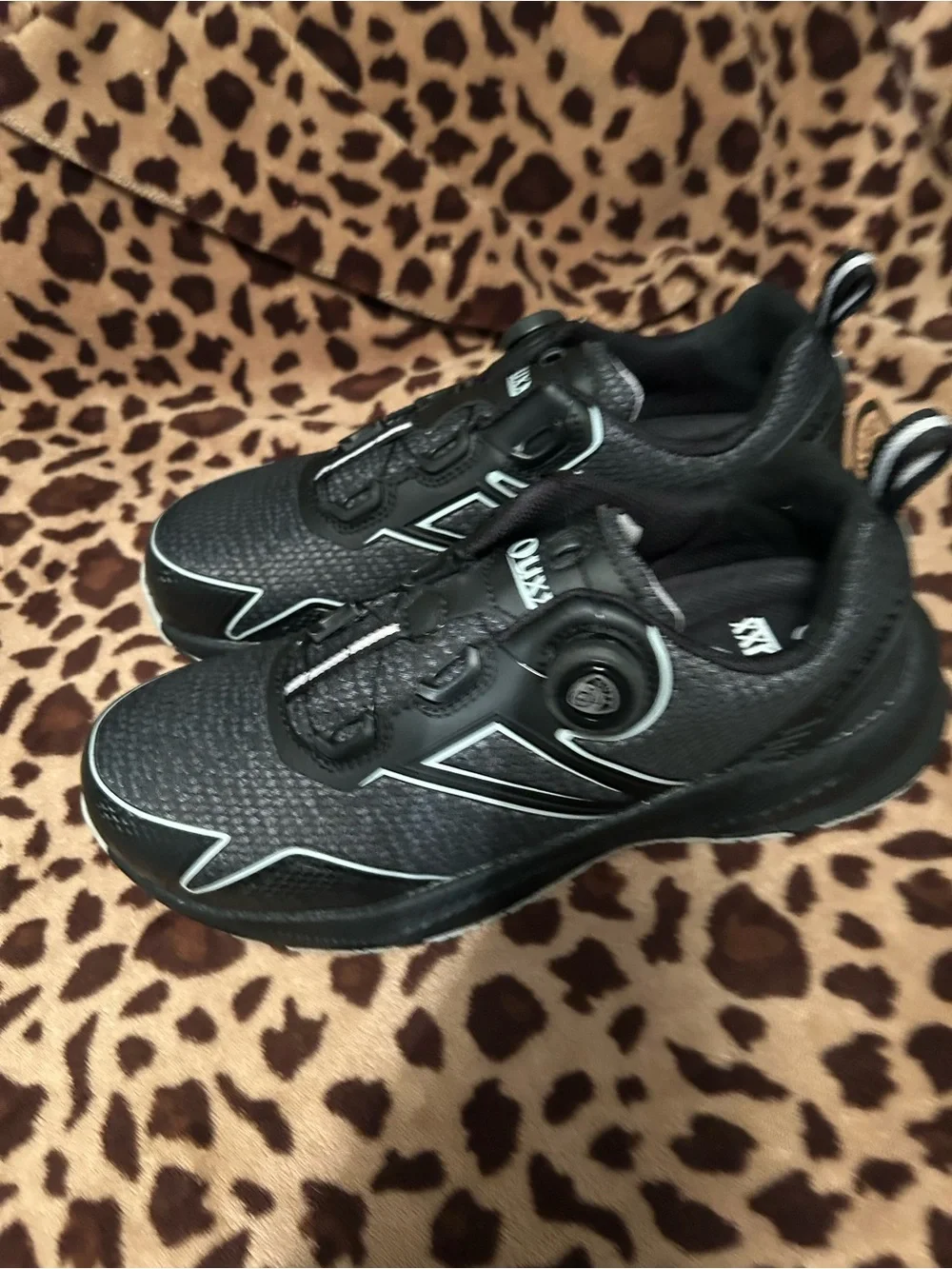 Men's Black Athletic Sneakers with Dial Closure